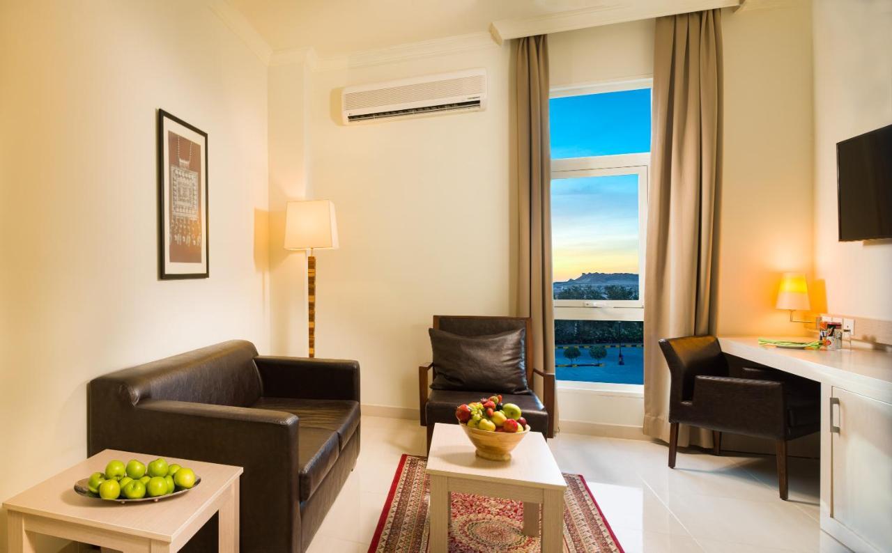 City Hotel Duqm Exterior photo