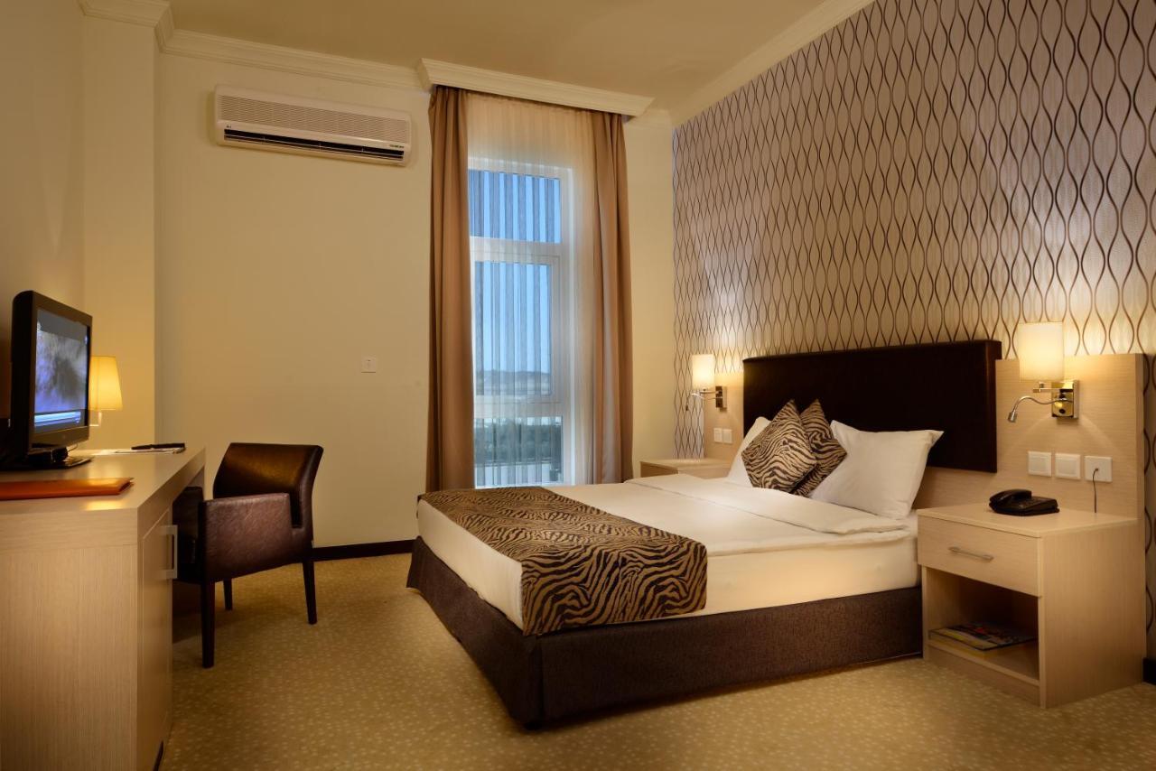 City Hotel Duqm Exterior photo